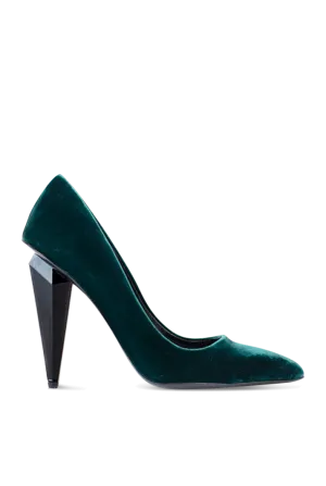 Antigone Velvet Classic Pumps | Green